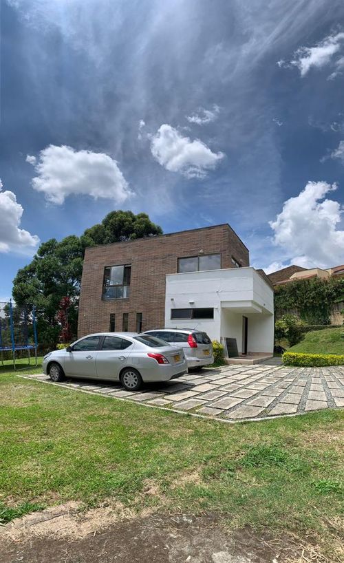 Casa de 4 alcobas en venta en Escobero, Envigado, 387 m² · foto 22 de 24