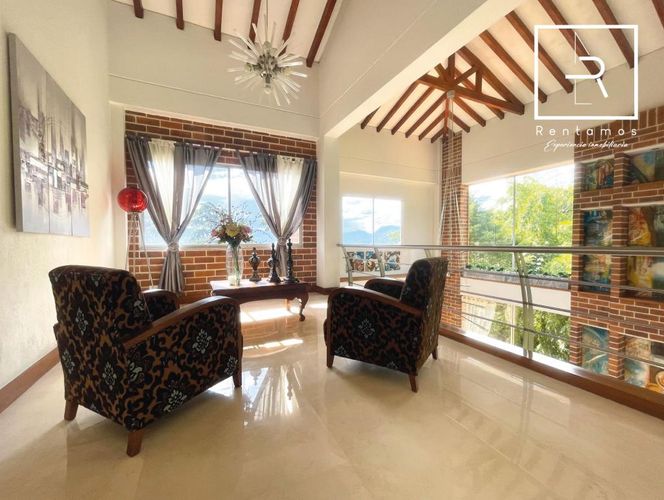 Casa de 5 alcobas en venta en Loma Del Escobero, Envigado, 656 m² · foto 12 de 24