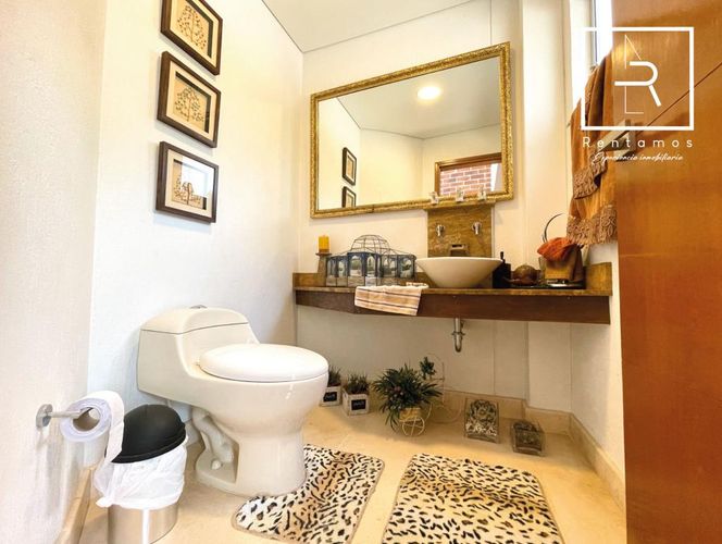 Casa de 5 alcobas en venta en Loma Del Escobero, Envigado, 656 m² · foto 14 de 24