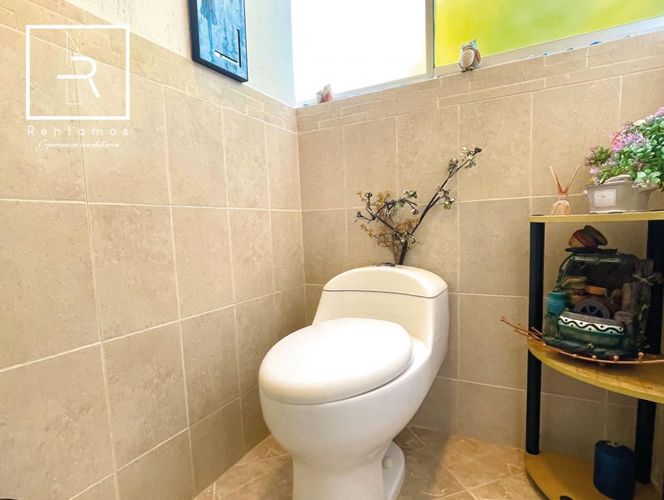 Casa de 5 alcobas en venta en Loma Del Escobero, Envigado, 656 m² · foto 15 de 24