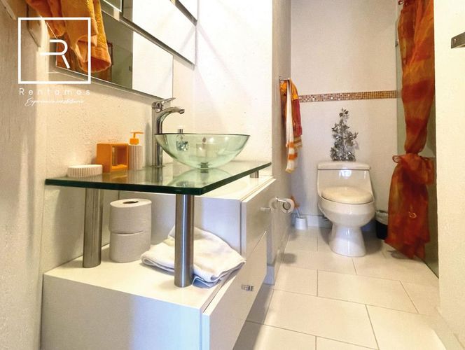 Casa de 5 alcobas en venta en Loma Del Escobero, Envigado, 656 m² · foto 16 de 24