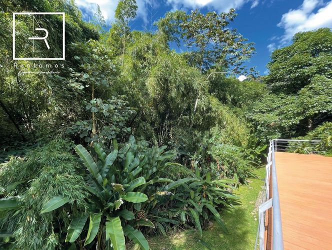 Casa de 5 alcobas en venta en Loma Del Escobero, Envigado, 656 m² · foto 20 de 24