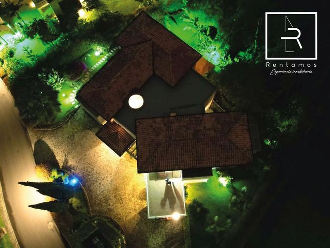 Casa de 5 alcobas en venta en Loma Del Escobero, Envigado, 656 m² · foto 24 de 24