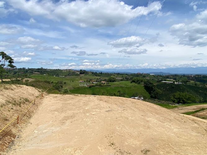 Lote en venta en Tribunas Corcega, Pereira, 1500 m² · foto 8 de 13