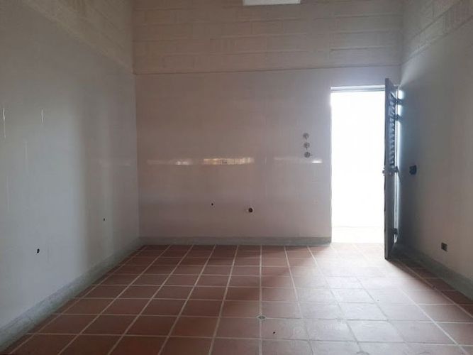 Local en arriendo en Los Naranjos, Itagüí, 22 m² · foto 5 de 5