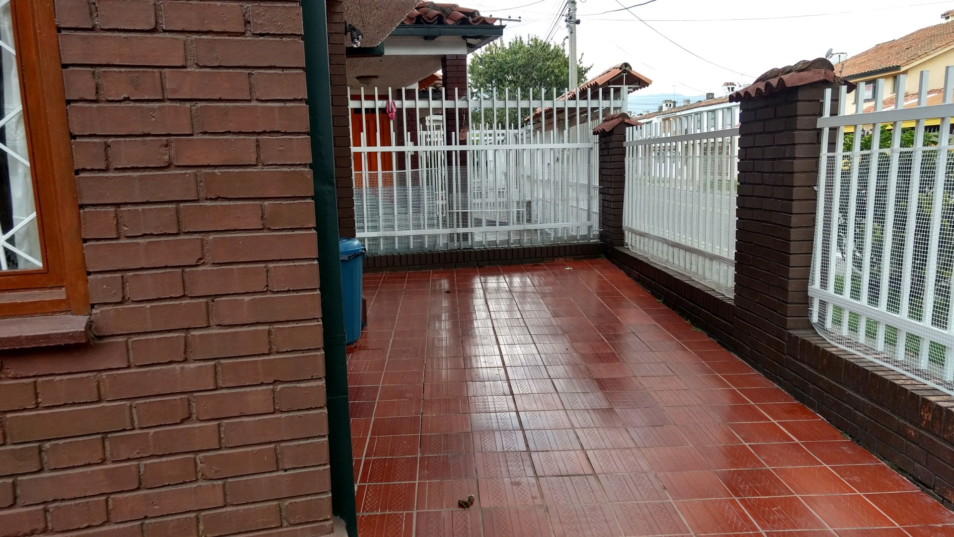 Casa en venta en Pontevedra, Bogotá · foto 2 de 19
