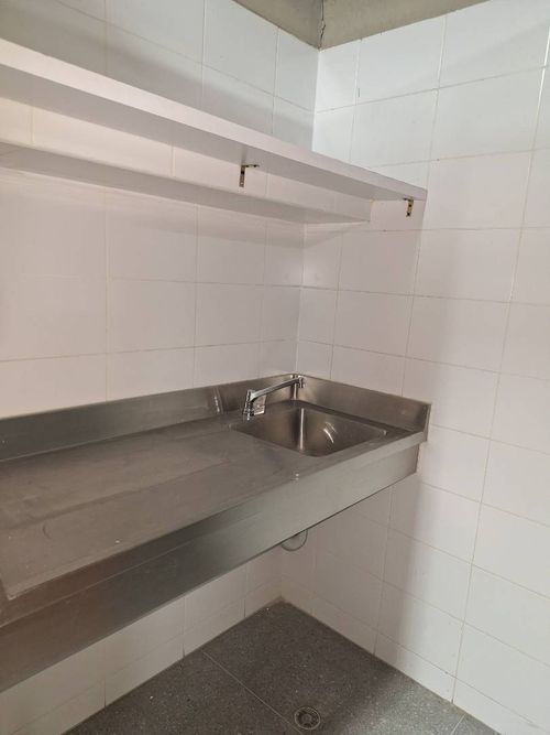 Oficina en arriendo en El Poblado, Medellín, 194 m² · foto 4 de 5