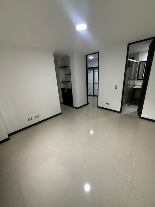 Apartamento de 3 alcobas en arriendo en Ciudad Del Río, Medellín, 85 m² · foto 9 de 12