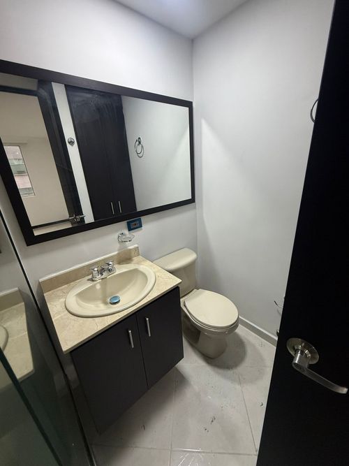 Apartamento de 3 alcobas en arriendo en Ciudad Del Río, Medellín, 85 m² · foto 6 de 12