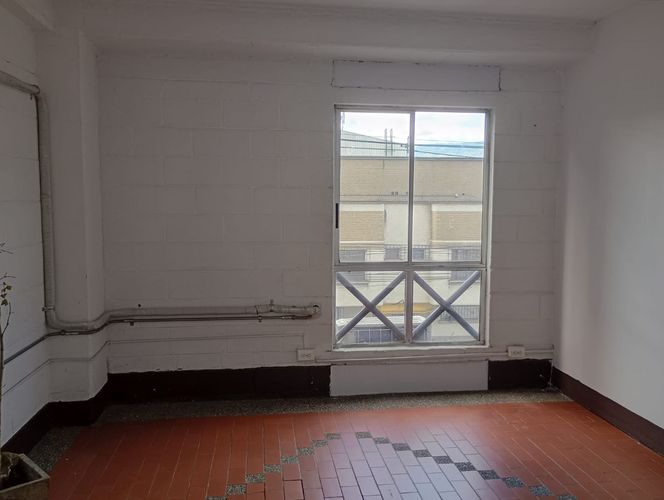 Bodega en arriendo en Noel, Medellín, 160 m² · foto 6 de 8