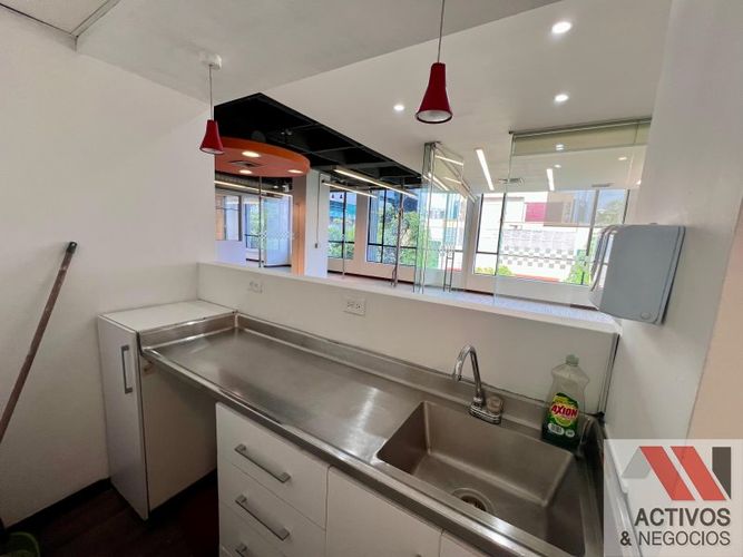 Local en arriendo en Los Balsos, Medellín, 203 m² · foto 10 de 19