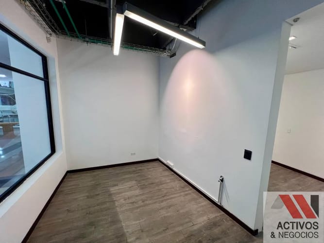 Local en arriendo en Los Balsos, Medellín, 203 m² · foto 11 de 19