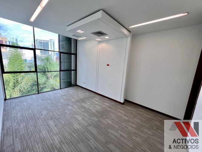 Local en arriendo en Los Balsos, Medellín, 203 m² · foto 13 de 19