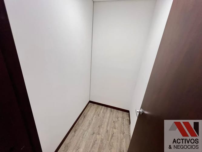 Local en arriendo en Los Balsos, Medellín, 203 m² · foto 17 de 19