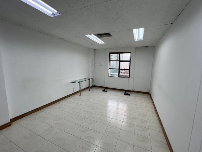 Oficina en arriendo en El Poblado, Medellín, 34 m² · foto 4 de 13