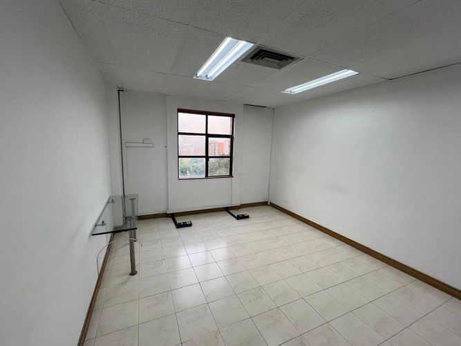 Oficina en arriendo en El Poblado, Medellín, 34 m² · foto 5 de 13