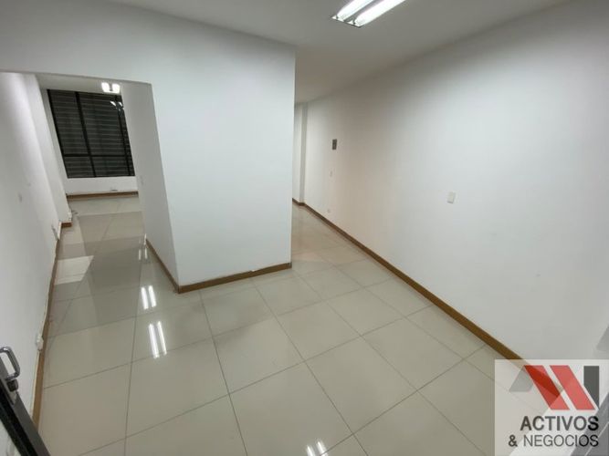 Oficina en arriendo en Santa María De Los Ángeles, Medellín, 46 m² · foto 3 de 8