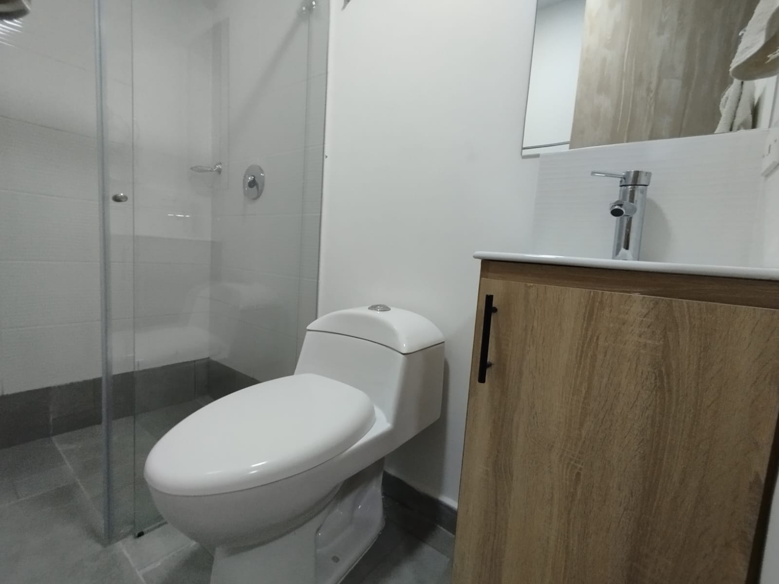 Apartaestudio en arriendo en Laureles, Medellín · foto 5 de 6