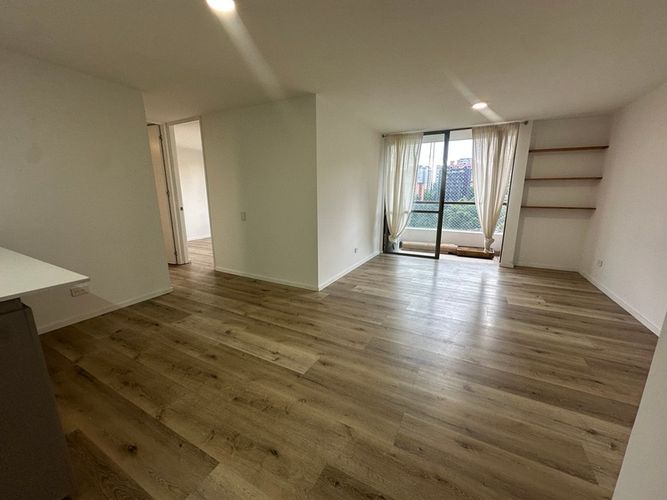 Apartamento de 2 alcobas en arriendo en Cumbres, Envigado, 67 m² · foto 2 de 13
