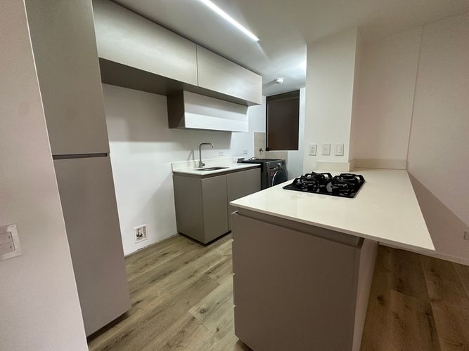 Apartamento de 2 alcobas en arriendo en Cumbres, Envigado, 67 m² · foto 3 de 13