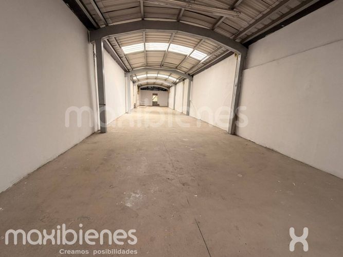 Bodega en arriendo en Miranda, Medellín, 300 m² · foto 8 de 14