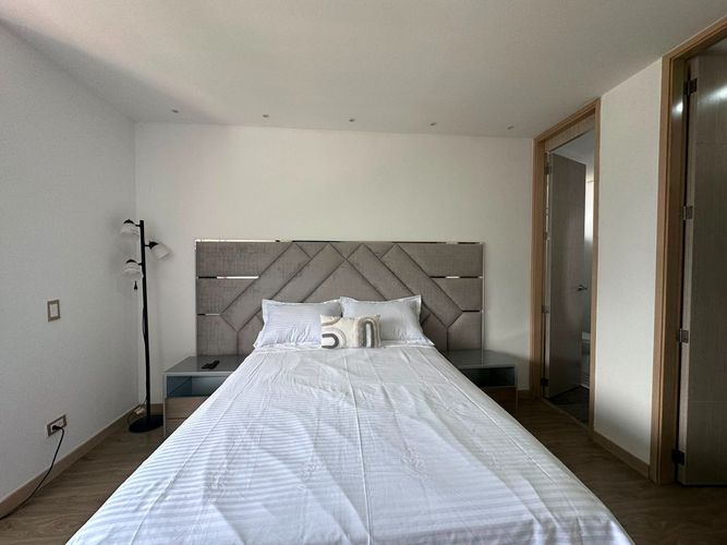 Apartamento de 3 alcobas en venta en Los Naranjos, Medellín, 220 m² · foto 14 de 19