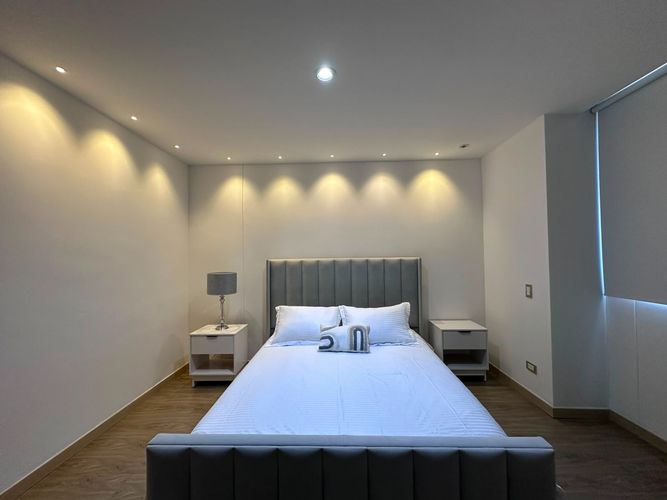 Apartamento de 3 alcobas en venta en Los Naranjos, Medellín, 220 m² · foto 15 de 19