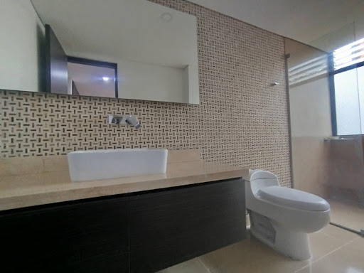 Apartamento en arriendo en Castropol, Medellín · foto 9 de 24