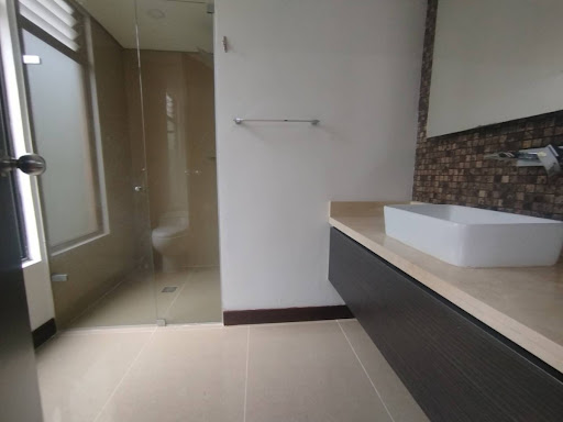 Apartamento en arriendo en Castropol, Medellín · foto 20 de 24