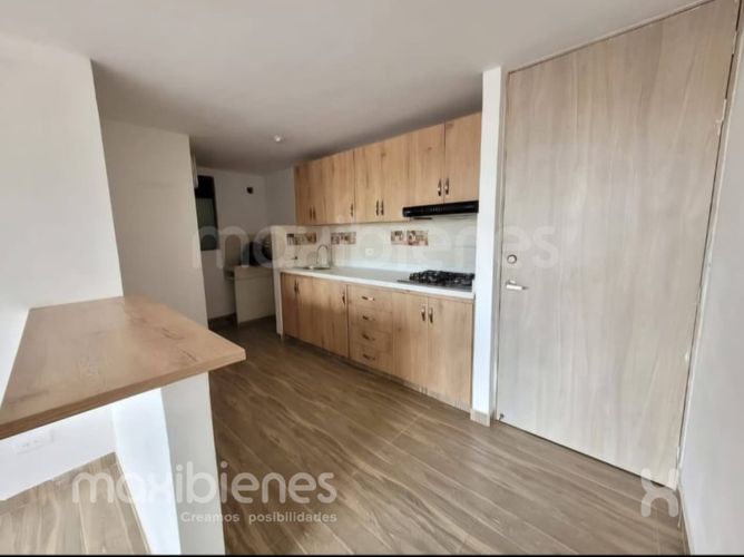 Apartamento de 3 alcobas en venta en Centro, Rionegro, 53 m² · foto 2 de 10