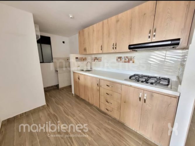 Apartamento de 3 alcobas en venta en Centro, Rionegro, 53 m² · foto 3 de 10