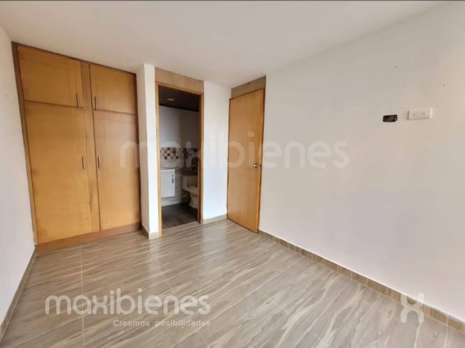 Apartamento de 3 alcobas en venta en Centro, Rionegro, 53 m² · foto 8 de 10