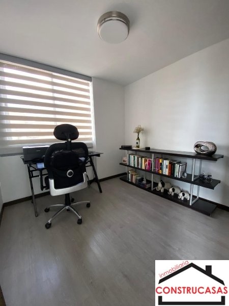 Apartamento en venta en Cumbres, Envigado · foto 5 de 17