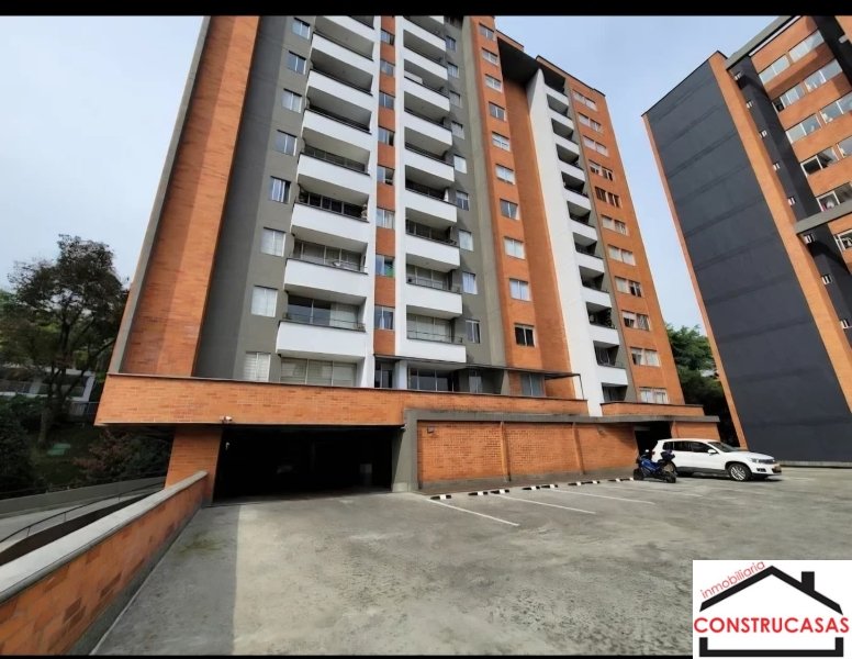 Apartamento en venta en Cumbres, Envigado · foto 11 de 17