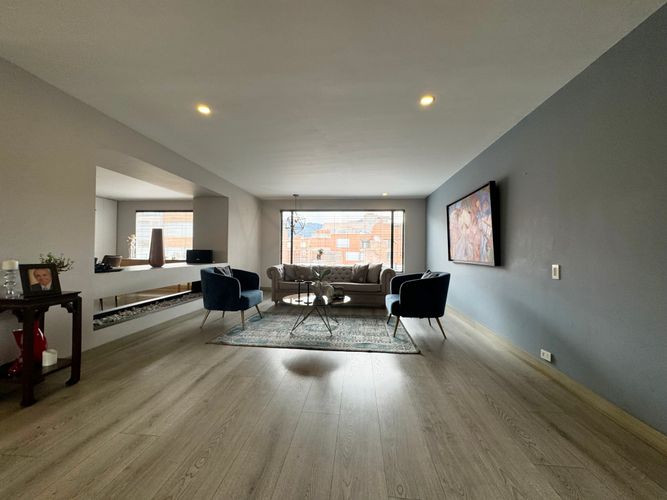 Apartamento de 4 alcobas en venta en Chicó Navarra, Bogotá, 270 m² · foto 11 de 18
