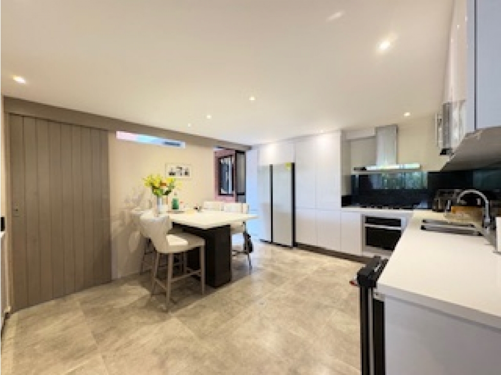 Apartamento en venta en Santa Ana Oriental, Bogotá · foto 8 de 19