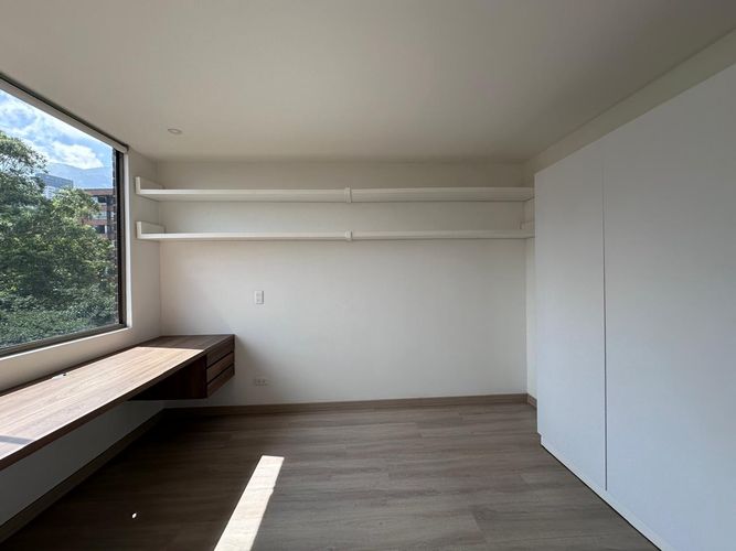 Apartamento de 2 alcobas en arriendo en El Poblado, Medellín, 87 m² · foto 11 de 15