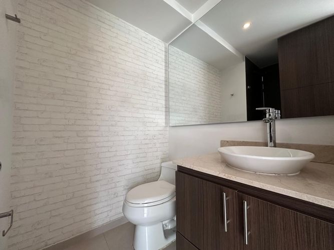 Apartamento de 2 alcobas en arriendo en El Poblado, Medellín, 87 m² · foto 15 de 15