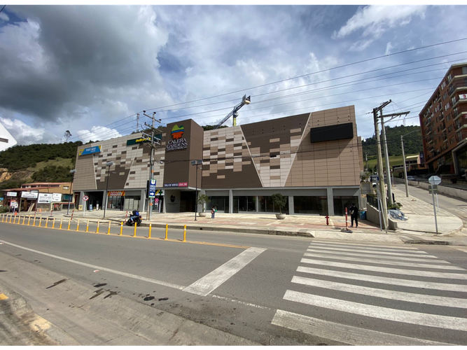 Local en venta en La Portada, La Calera, 720 m² · foto 2 de 6
