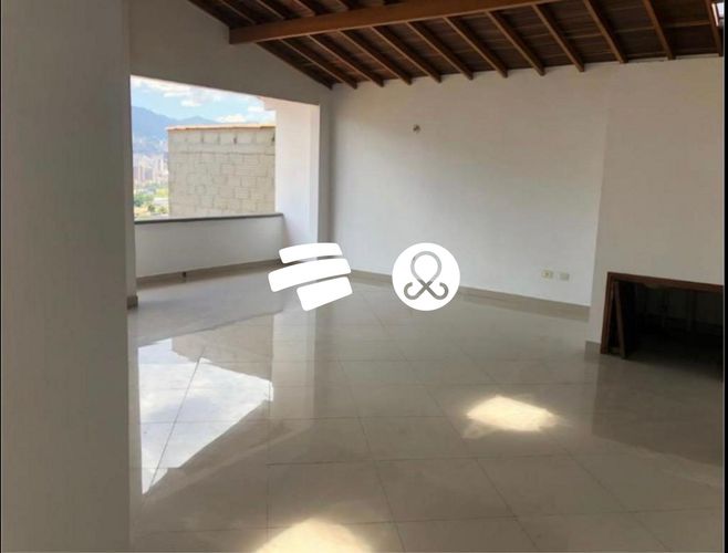 Casa de 7 alcobas en venta en Córdoba, Medellín, 380 m² · foto 18 de 20