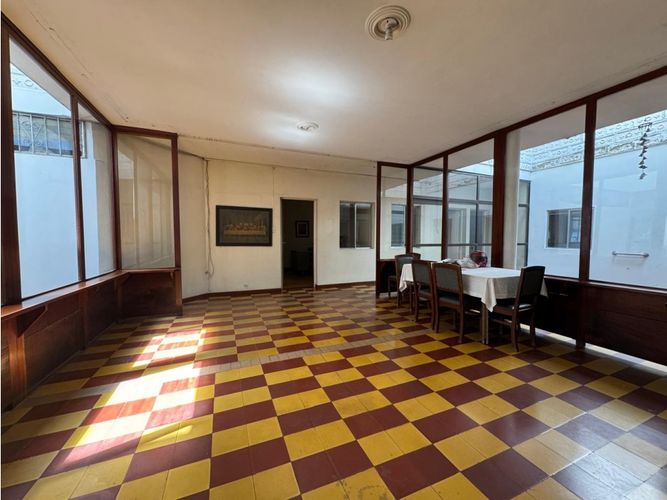 Casa de 12 alcobas en venta en Alcala, Envigado, 517 m² · foto 4 de 24