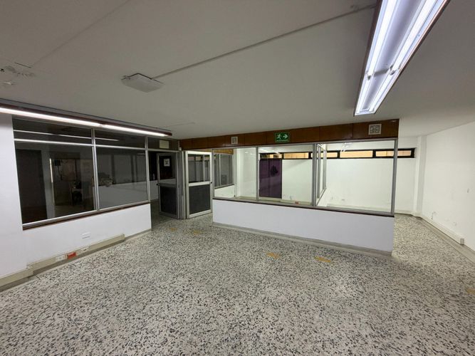 Edificio en venta en Prados Del Norte, Cali, 754 m² · foto 6 de 24