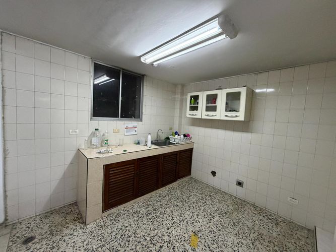 Edificio en venta en Prados Del Norte, Cali, 754 m² · foto 8 de 24