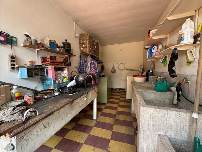 Casa de 12 alcobas en venta en Alcala, Envigado, 517 m² · foto 11 de 24