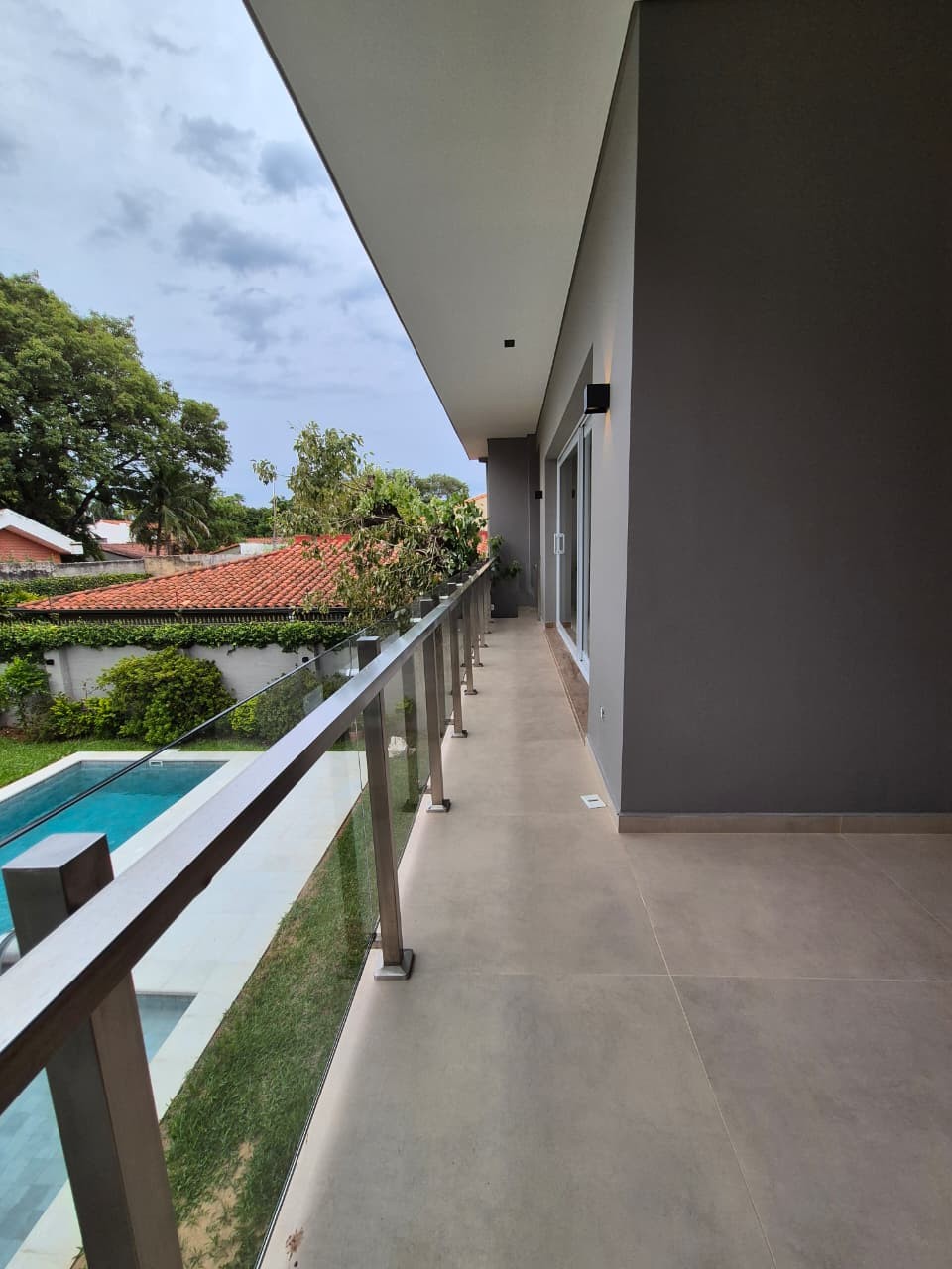 ALQUILO HERMOSA RESIDENCIA TOP EN MANORA — foto 3