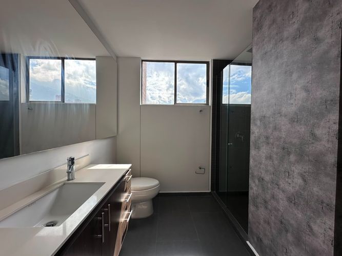 Apartamento de 1 alcoba en arriendo en El Poblado, Medellín, 75 m² · foto 18 de 19