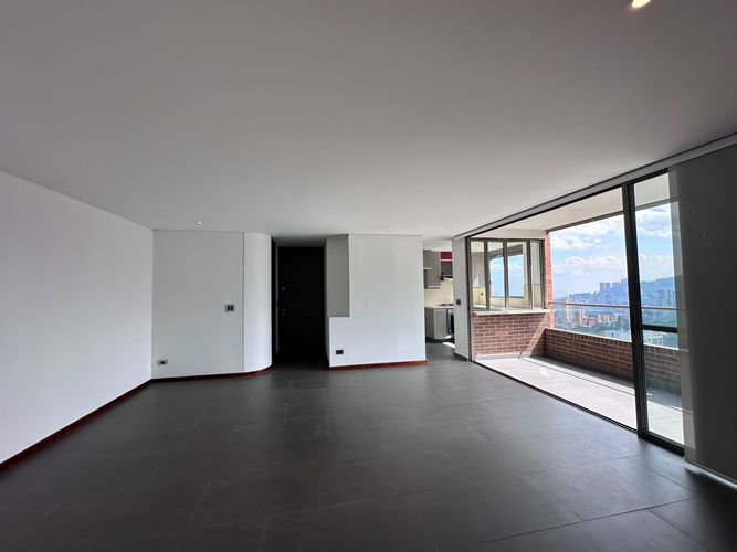 Apartamento de 1 alcoba en arriendo en El Poblado, Medellín, 75 m² · foto 5 de 19