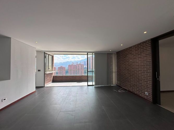 Apartamento de 1 alcoba en arriendo en El Poblado, Medellín, 75 m² · foto 4 de 19