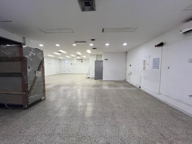 Local en arriendo en La Candelaria, Medellín, 139 m² · foto 9 de 20