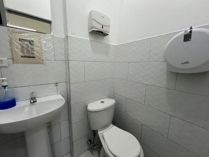 Local en arriendo en La Candelaria, Medellín, 139 m² · foto 16 de 20